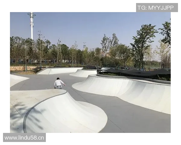 武汉滑板队的中路突破之路:深度解析滑板文化与团队精神的结合 武汉滑板队的中路突破之路:深度解析滑板文化与团队精神的结合